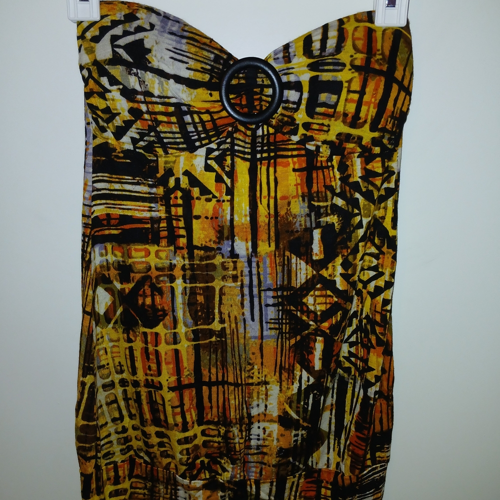 Abstract Strapless Top with Ring Detail